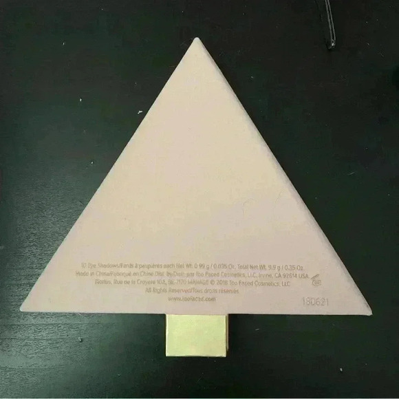 Too Faced Christmas Tree Makeup Eyeshadow - Picture 5 of 5